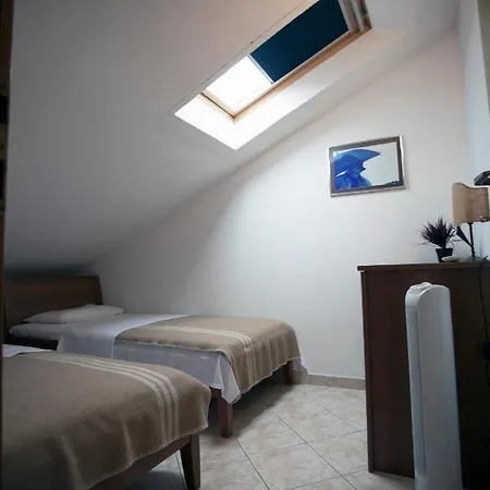 Penthouse Duplex Anna - 4 Bed 3 Bath - Seaview - Free Parking - Beach And Restaurants 250m - Ciovo And - 15 Minutes To Airport